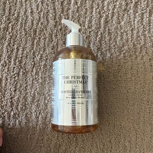 Bath & Body Works Frosted Cranberry Hand Soap